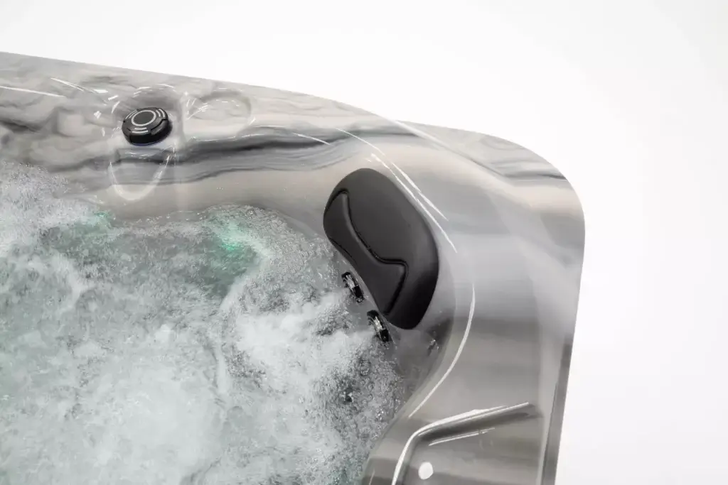 Platinum Spas Refresh Hot Tub