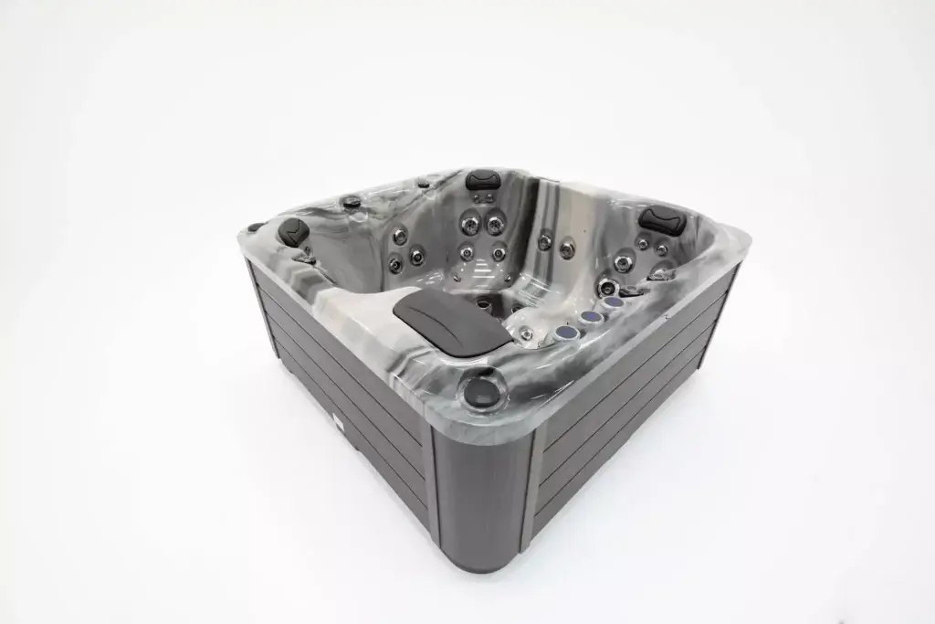 Platinum Spas Refresh Hot Tub