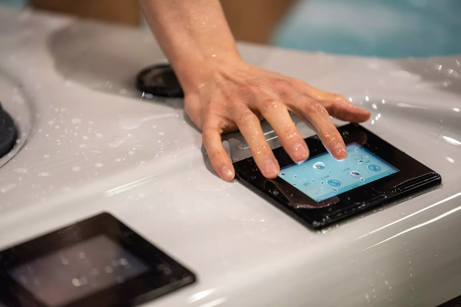 IN CONTROL PLATINUM SWIM SPAS