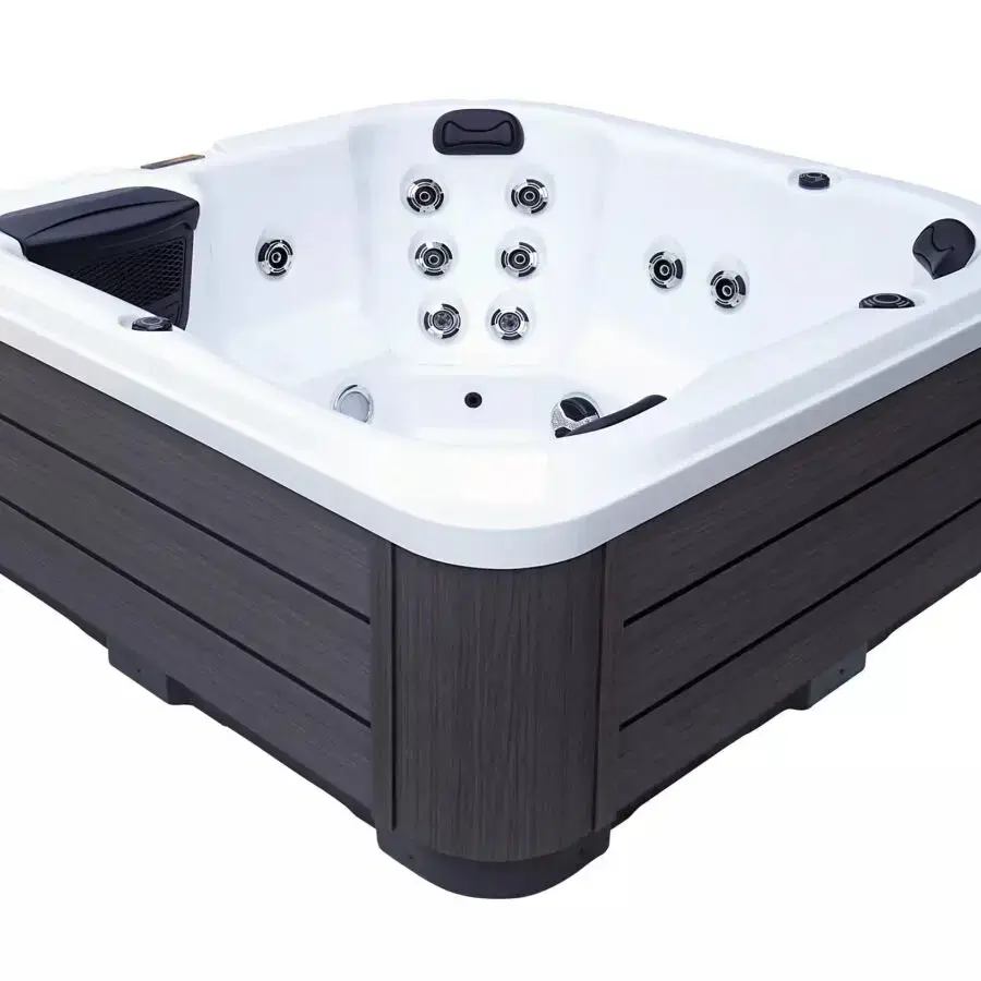 Reims Hot Tub