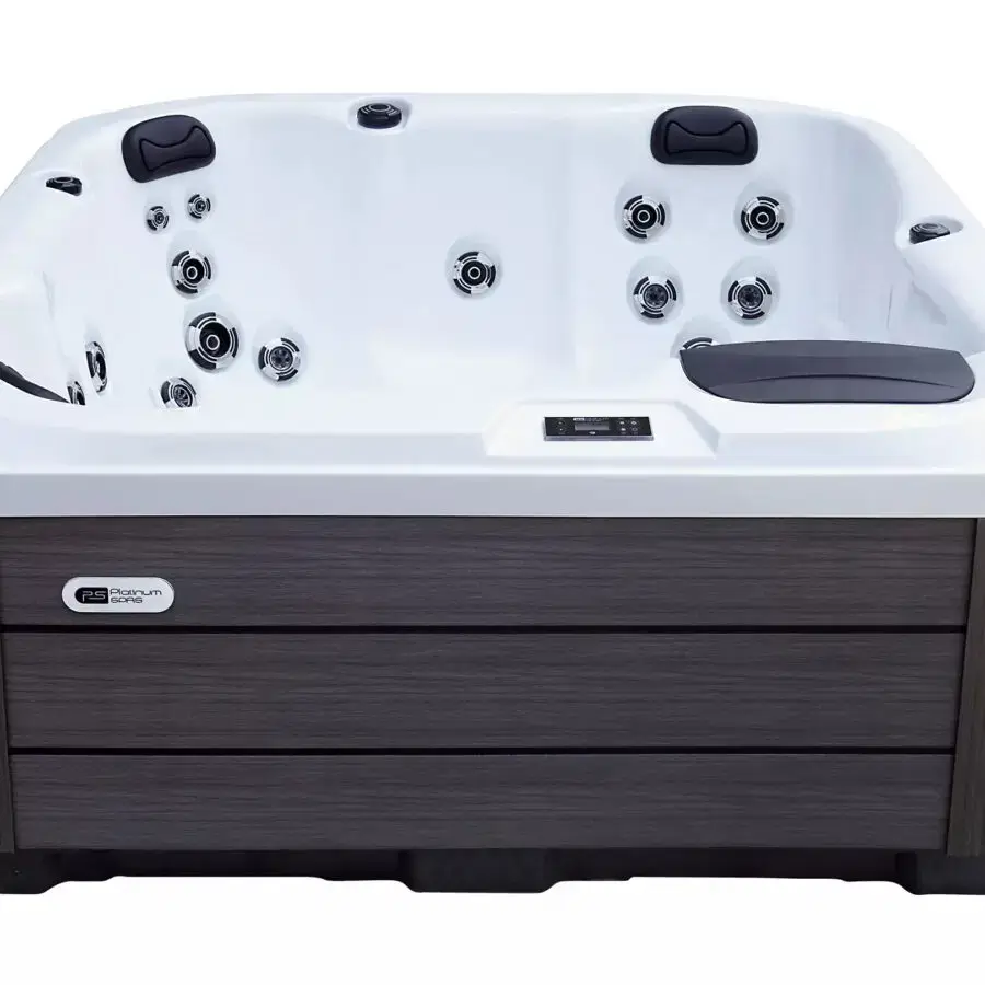 Reims Hot Tub